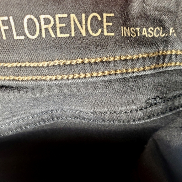DL1961 Florence Insta Sculpt Distressed Black Jean - Picture 11 of 16